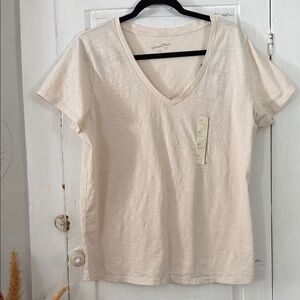 NWT Universal Thread Cream Tee